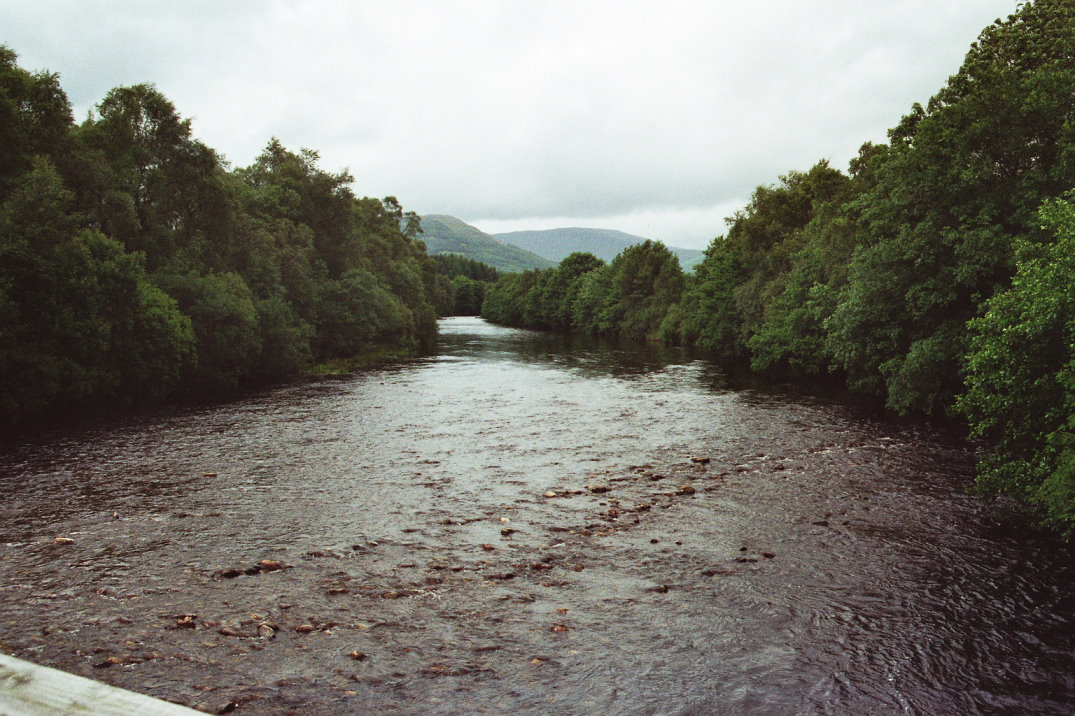 http://www.al-mi.de/media/schottland07/pictures/fluss-5-2.jpg