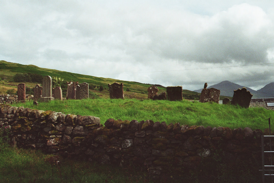 http://www.al-mi.de/media/schottland07/pictures/friedhof-1.jpg